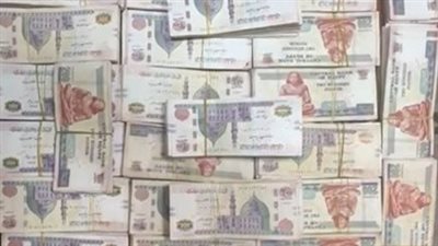 ضبط المتهمين بمحاولة تهريب عملات محلية وأجنبية بمطار القاهرة