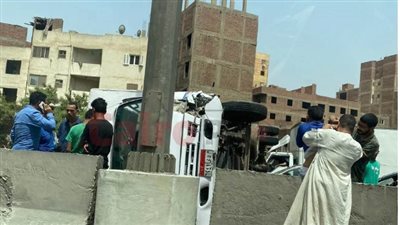 إصابة 5 أشخاص بحادث تصادم سيارتين على الطريق الحر ببنها 