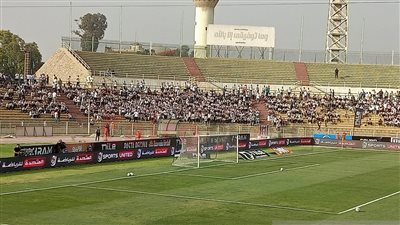 في عز الحر.. جمهور الزمالك يؤازر فريقه قبل انطلاق مباراة فيوتشر | صور