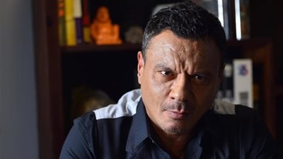  عباس أبو الحسن بالتحقيقات: نطوا قدام عربيتي فجأة.. وكنت ماشي على سرعة أقل من 80 كيلو| بث مباشر