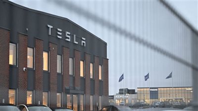 مبيعات سيارات تسلا المصنعة في الصين تواصل انخفاضها