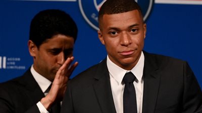 بسبب وعود زائفة.. كيف فشل الخليفي في إقناع مبابي بالاستمرار مع باريس؟