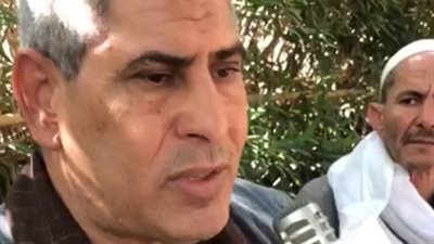 مصرع مسنة على يد عاطل بالقليوبية.. والأهالي: كانت لسا راجعة من العمرة وموتها عشان يسرقها | بث مباشر