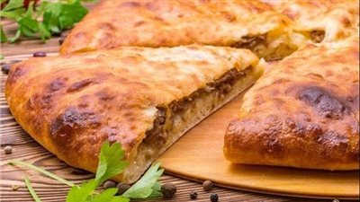 طريقة عمل الحواوشي بالعجين.. أسهل عجينة بالمقادير والخطوات مكتوبة