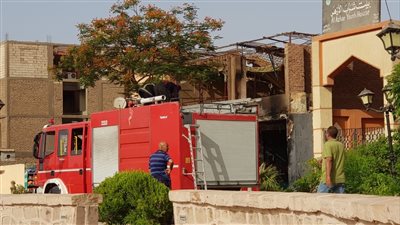 حريق بمخزن مقهى على كورنيش النيل في الأقصر.. والحماية المدنية تسيطر 