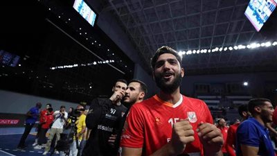 الأهلي يعير نجم فريق اليد إلى بلد الوليد الإسباني