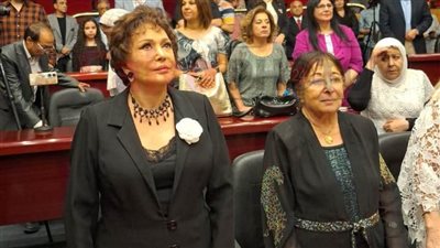 الجمعية المصرية تحتفل بعيدها الذهبي بحضور إلهام شاهين ولبلبة ومي نور الشريف