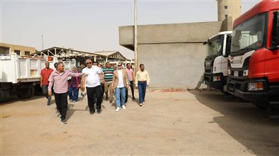 محافظ الوادي الجديد يتفقد وحدتي تعبئة المواد الغذائية والمركبات الثقيلة
