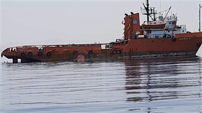 ننشر الصور الأولى للسفينة مارديف الجانحة أمام شواطئ سفاجا