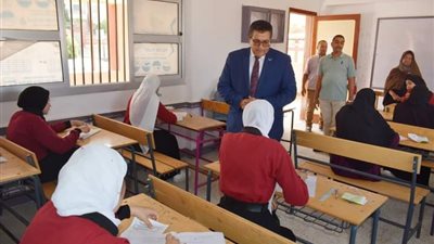 اليوم … طلاب الدبلومات الفنية بجنوب سيناء يؤدون امتحان الإنجليزي وسوق الأوراق المالية 