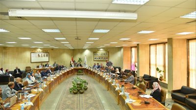 مجلس جامعة أسيوط يقر قواعد تنسيق القبول من وإلى كليات الجامعة في العام الجامعي 2024- 2025