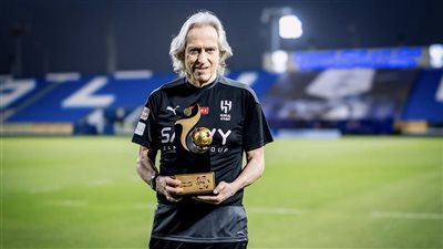 جيسوس يفوز بجائزة أفضل مدرب في الدوري السعودي
