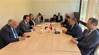 تشكيل لجنة مصرية تركية لتنسيق الرعاية الصحية.. والصحة تبحث الترويج للسياحة العلاجية