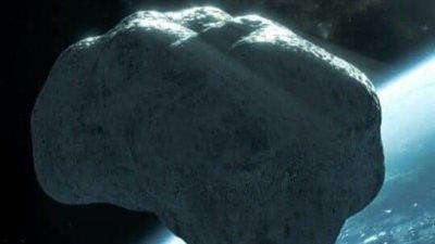 يتحرك بسرعة.. عبور كويكب صغير أمام الأرض اليوم