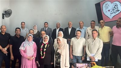 لكفاحها الطويل.. تكريم مديرة الموارد البشرية في مستشفى جلوبال كير بالشيخ زايد