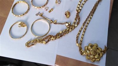 اتهام خادمة بسرقة مشغولات ذهبية وهروبها من منزل أحد الأشخاص بالدقي