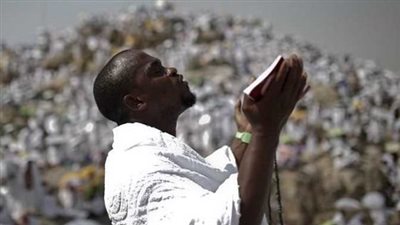 اللهم اكتب لنا الحج.. شكل جبل عرفات وموقع نصب الشيطان فيه.. لماذا نقف على جبل عرفة؟