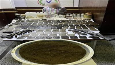 40 كيلو حشيش بـ2.8 مليون جنيه.. ضبط عنصر إجرامي شديد الخطورة بالسلام بتهمة تصنيع المخدرات والإتجار بها