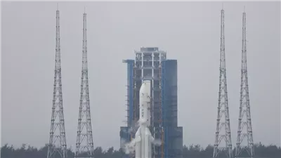 هبوط مركبة فضائية صينية على الجانب البعيد من القمر في ظل التنافس الفضائي المتزايد مع أمريكا