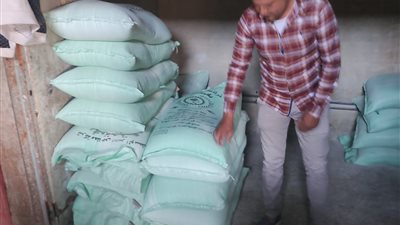 ضبط 2 طن دقيق بلدي مدعم قبل تهريبها للسوق السوداء بالفيوم