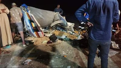 6 جثث بينهم أم وابنيها.. التصريح بدفن ضحايا حادث طريق قفط في قنا