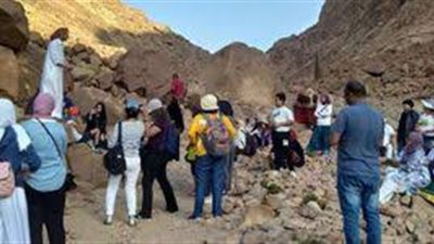 349 سائحًا يزورون المقدسات الدينية والتاريخية بسانت كاترين