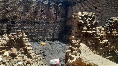 النيران التهمت 5 منازل.. ننشر أول صور لحريق بقرية سمهود في قنا