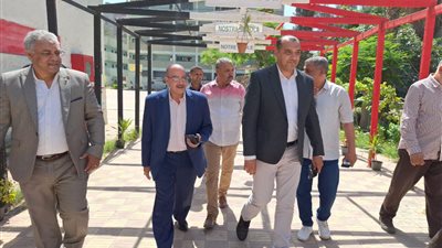 قبل انطلاقها.. تعليم القاهرة تشدد على تكثيف أعمال الصيانة ووجود المراوح بلجان الثانوية العامة