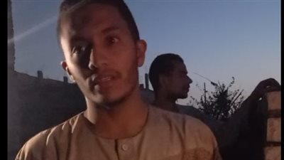 حريق يلتهم 9 منازل بأسيوط.. وأحد المتضررين: النار كلت كل حاجة وخسرنا المواشي | بث مباشر