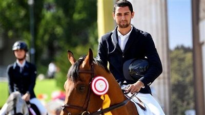 وزير الشباب والرياضة يجدد دعمه للفارس المصري نائل نصار