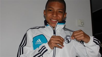 زيارة واتفاق ثم توقيع.. كيف حقق مبابي حلمه باللعب لـ ريال مدريد بعد 10 سنوات؟