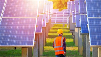 شروط مدرسة الطاقة الشمسية 2024 والأوراق المطلوبة.. اعرف التفاصيل