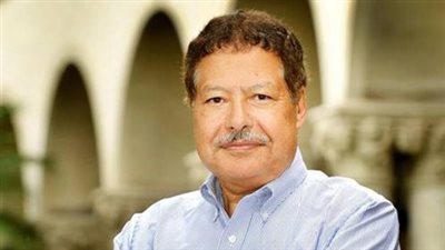 شقيقة أحمد زويل في الذكرى الثامنة لرحيله: سيظل نجما ساطعا في سماء العلم والمعرفة