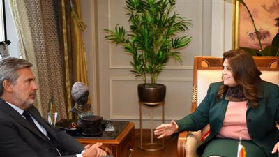 وزيرة الهجرة تستقبل السفير الإيطالي لدى مصر لبحث التعاون في ملفات مشتركة