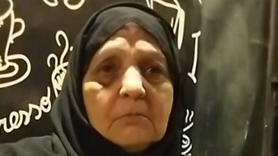ضربوني في الشارع.. أم تستغيث من جحود أبنائها ببني سويف: باعوني واشتروا الفلوس عشان الميراث| بث مباشر