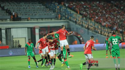 حسام حسن يدرس إبعاد إمام عاشور من التشكيل الأساسي للمنتخب أمام غينيا بيساو