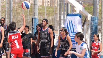 فريق السلة العالمي «هارلم جلوبتروترز» يزور نادي مدينتي | صور وفيديو