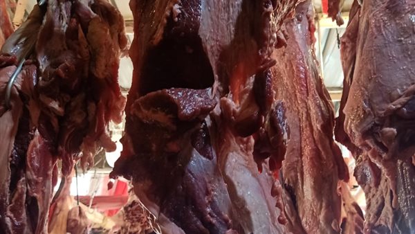 ضبط 37 طن لحوم غير