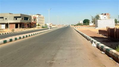 خلو شوارع الوادي الجديد من المواطنين بسبب درجات الحرارة المرتفعة