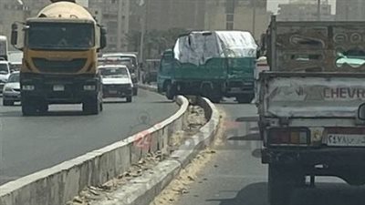 انقلاب سيارة ميكروباص أعلى الطريق الدائري يسفر عن إصابة 7 أشخاص بالقليوبية | بث مباشر 