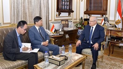 الخشت: نسعى للانفتاح على الثقافات الأخرى والتجارب العالمية للدول الكبرى بينها الصين