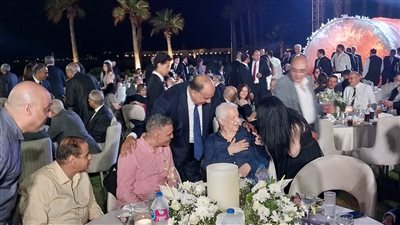 المحامي آمر أبو هيف يحتفل بزفاف نجله.. ومرتضى منصور ورئيس اللجنة القانونية بالأهلي أبرز الحاضرين