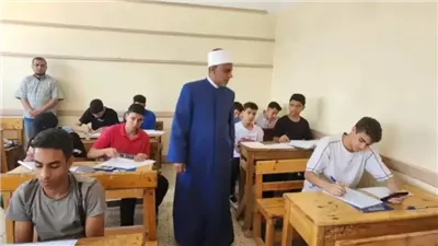 اليوم.. طلاب الثانوية الأزهرية بكفر الشيخ يؤدون امتحان النحو للقسم الأدبي