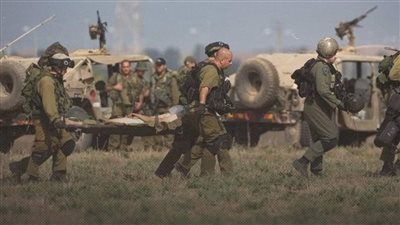 من المسافة صفر.. طائرات إسرائيلية تجلي قتلى وجرحى أوقعتهم القسام في كمين بالشجاعية 