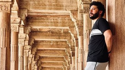 محمد سلامة يعاين أماكن تصوير فيلم كونداليني لـ منة شلبي في الهند