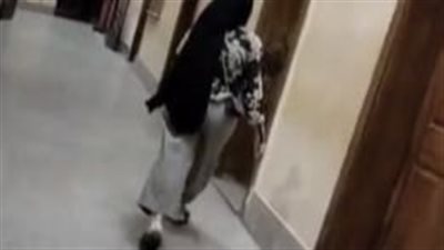 دكتورة تمنع مريضة سرطان من تلقي جرعة الكيماوي: روحي اشتكيني