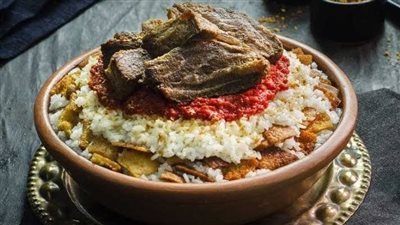 على أصولها| طريقة عمل الفتة بالخل والثوم.. 3 وصفات والأخيرة بدون صلصة