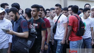 سهل والقطعة محتاجة تركيز.. تباين آراء طلاب الثانوية العامة حول امتحان الإنجليزي