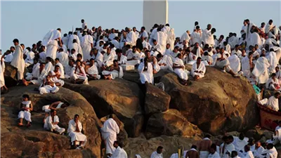 يوم الوقفة.. عدد ساعات الصوم يوم عرفة وموعد الإفطار