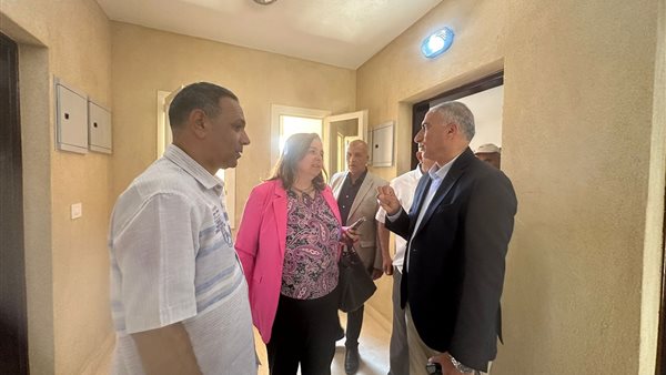 جولة مسئولي الإسكان